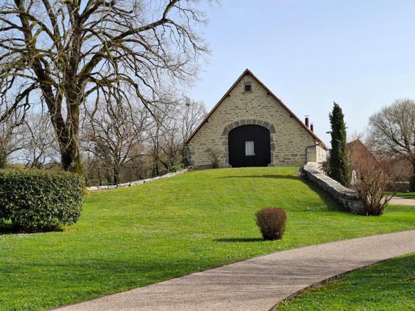 Domaine touristique d'exception du XVIIIe siècle , exploitable immédiatement !