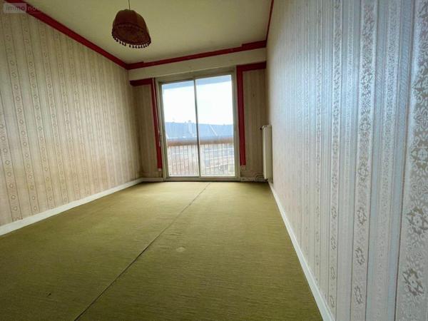 Appartement à vendre à Lannion dans les Côtes-d'Armor (22300), ref : A10   
Hyper centre