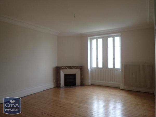 Appartement à louer 4 pièces 98.8m²