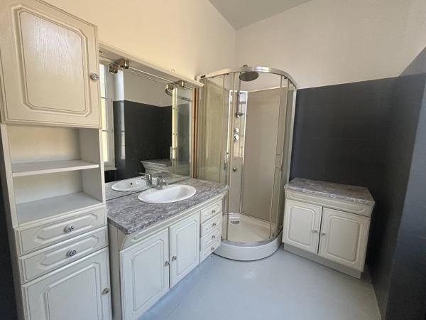 Vente                                                      Maison
                        
                     4 pièces                      116 m2                     à Jars