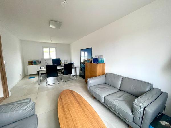 A louer bureau maison de fonction