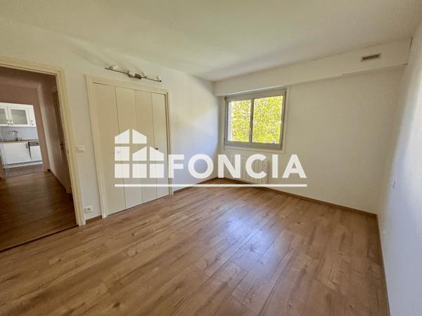 Location Appartement 3 pièces 81.11 m² - 68 RUE DOCTEUR PAUL METADIER Royan 17200