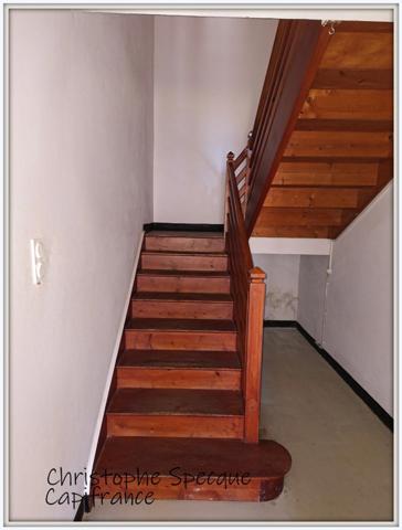 Maison avec deux niveaux indépendants et garage à vendre à VETRE SUR ANZON (42)