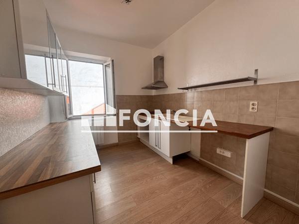 Location Appartement 3 pièces 71.13 m² - 2 RUE AMBROISE THOMAS Hyeres Les Palmiers 83400