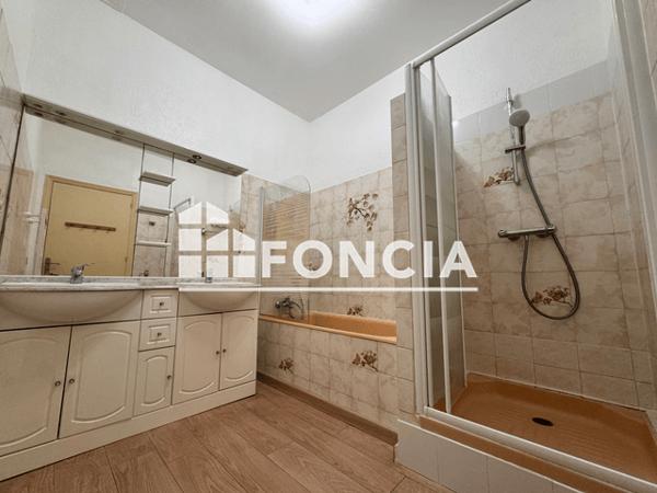 Location Appartement 3 pièces 71.13 m² - 2 RUE AMBROISE THOMAS Hyeres Les Palmiers 83400