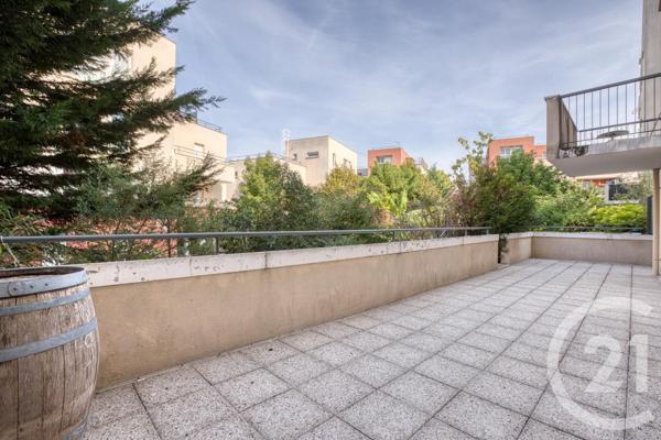 Appartement F3 à vendre  3 pièces - 64 m2 AUBERVILLIERS - 93