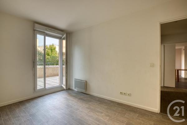 Appartement F3 à vendre  3 pièces - 64 m2 AUBERVILLIERS - 93