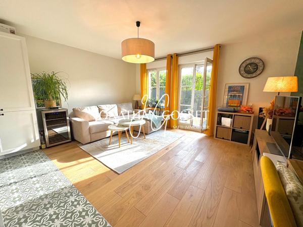 Andresy: Appartement récent 2pcs de 47m2 avec terrasse privative en plein coeur du centre ville