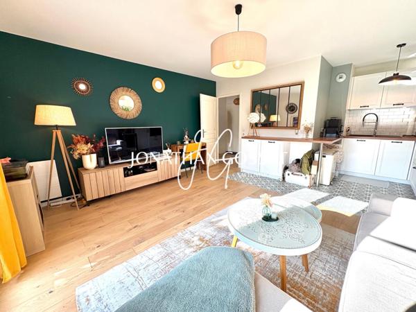 Andresy: Appartement récent 2pcs de 47m2 avec terrasse privative en plein coeur du centre ville