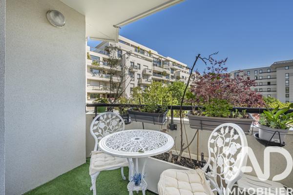 Appartement à vendre 4 pièces 93 m² Suresnes