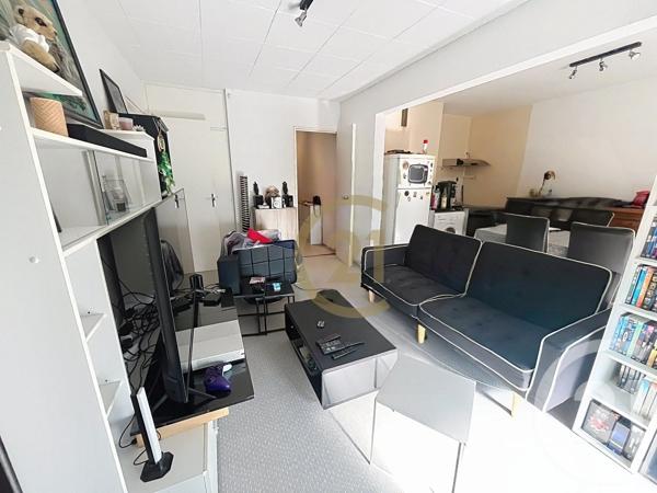 Appartement F2 à vendre  2 pièces - 44,61 m 2   LUXEUIL LES BAINS  - 70