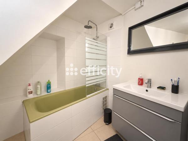 Maison
         4 pièces
        - 125 m² 115 000 € *