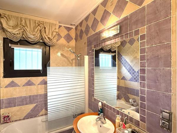 BOULIAC très proche Bordeaux et si verte !!!