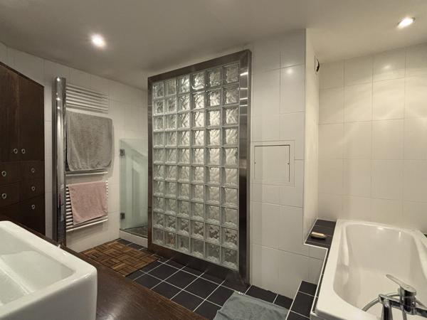 Duplex T4 Lumineux de 104 m² - 3 chambres aux Portes de Genève