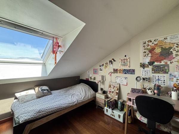 Duplex T4 Lumineux de 104 m² - 3 chambres aux Portes de Genève