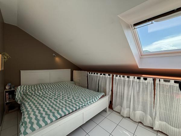 Duplex T4 Lumineux de 104 m² - 3 chambres aux Portes de Genève