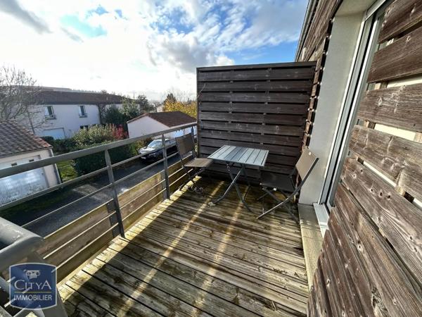 Appartement à louer 2 pièces 37.78m² Cholet (49300)