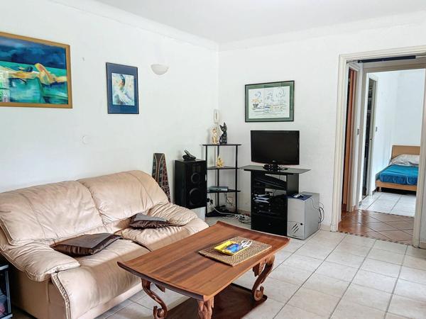 Maison à vendre    6 pièces •  Saint-Raphaël