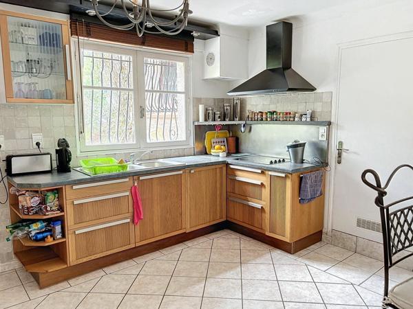 Maison à vendre    6 pièces •  Saint-Raphaël