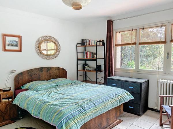 Maison à vendre    6 pièces •  Saint-Raphaël