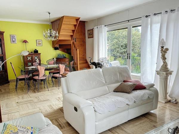 Maison à vendre    6 pièces •  Saint-Raphaël