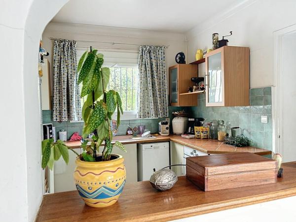 Maison à vendre    6 pièces •  Saint-Raphaël