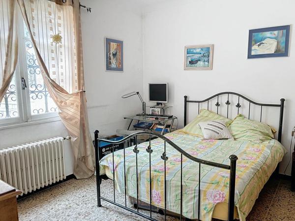 Maison à vendre    6 pièces •  Saint-Raphaël