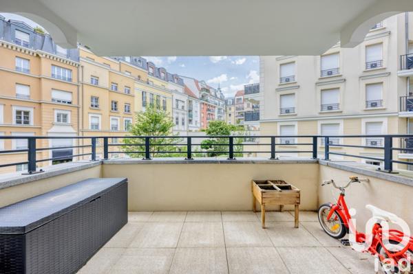 Appartement 3 pièces de 61 m² à Le Plessis-Robinson (92350)