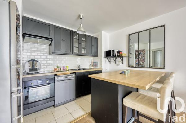 Appartement 3 pièces de 61 m² à Le Plessis-Robinson (92350)