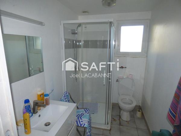 Ancienne propriété agricole, 140 m², 3 chambres sur 1 ha 87