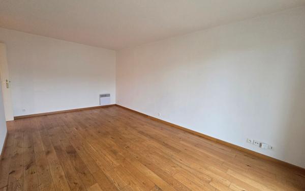 Appartement à louer    2 pièces • 43,83 m2 Sainte-Geneviève-des-Bois