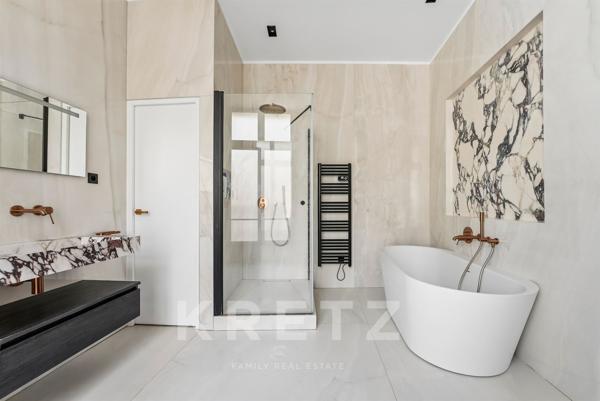 Victor Hugo - Appartement familial et de réception de 300 m²