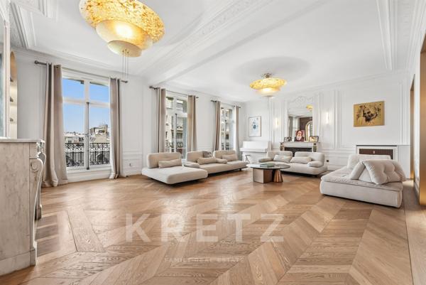 Victor Hugo - Appartement familial et de réception de 300 m²