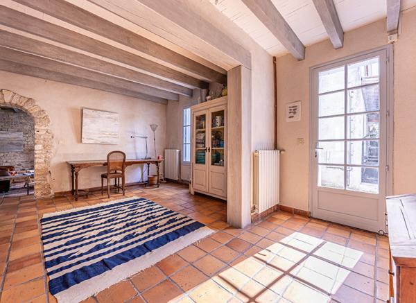 Maison de Charme à Mornac-sur-Seudre - Un Écrin de Sérénité