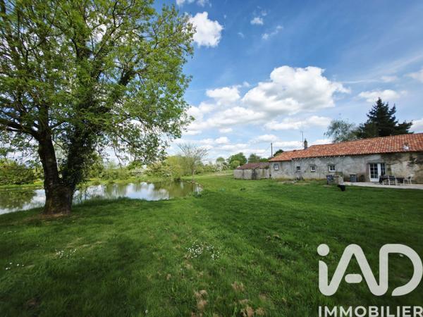 Maison à vendre 5 pièces 175 m² Saint-Aubin-le-Cloud