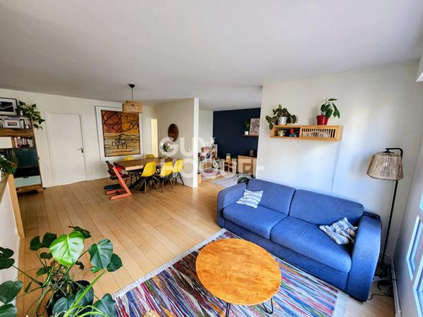 PARIS 19 - BELLEVILLE - 5 pièces - 101.5 m2