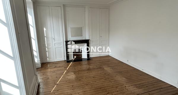 À vendre Maison 11 pièces 247 m² - Le Mans 72000