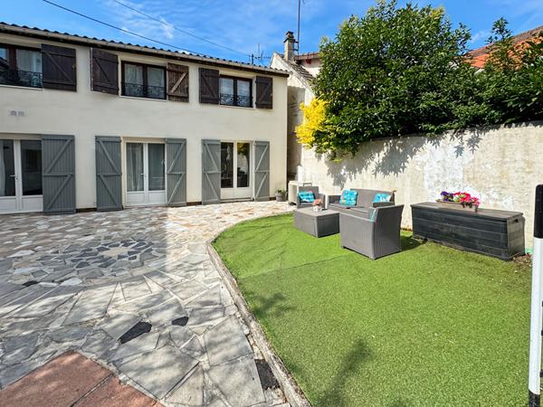 Montreuil maison  de 6 pièces 115 m2 avec jardin et terrasse