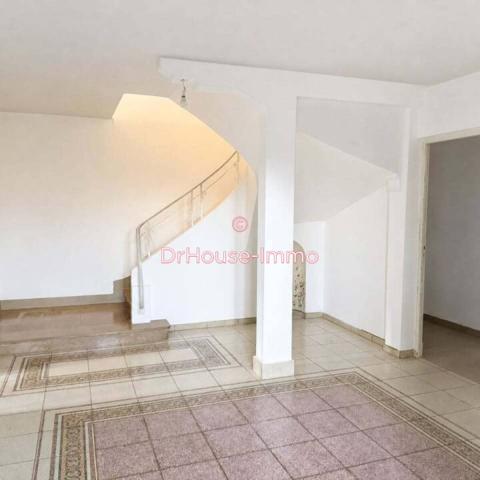 Maison à vendre 8 pièces de 245 m²
