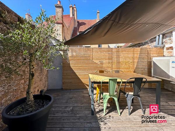 Propriété composée de 2 maisons atypiques (avec 2 entrées indépendantes) en plein centre ville d'Avallon