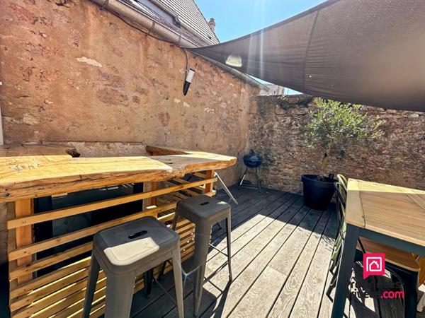 Propriété composée de 2 maisons atypiques (avec 2 entrées indépendantes) en plein centre ville d'Avallon