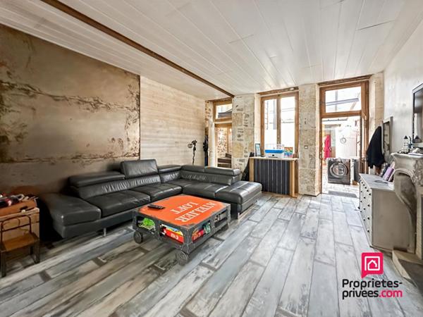 Propriété composée de 2 maisons atypiques (avec 2 entrées indépendantes) en plein centre ville d'Avallon