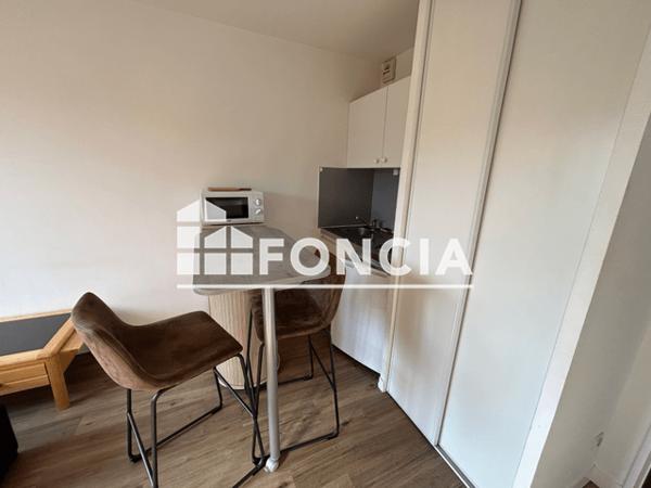 Location Appartement meublé 2 pièces 27.43 m² - 36 BOULEVARD DES BELGES La Roche Sur Yon 85000