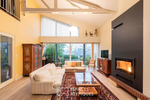 Vaste maison d’architecte avec piscine à louer meublée – le RHEU