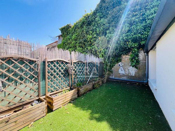 MAISON T3 A LOUER - BLOIS - LOUEE MEUBLEE, RENOVEE, TERRASSE ET BOX DE STOKAGE