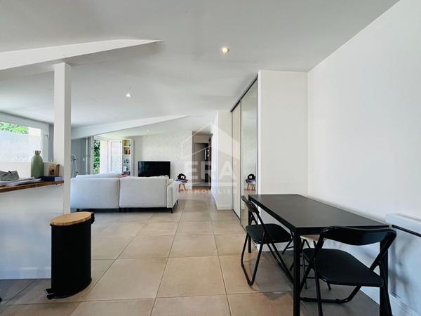 MAISON T3 A LOUER - BLOIS - LOUEE MEUBLEE, RENOVEE, TERRASSE ET BOX DE STOKAGE