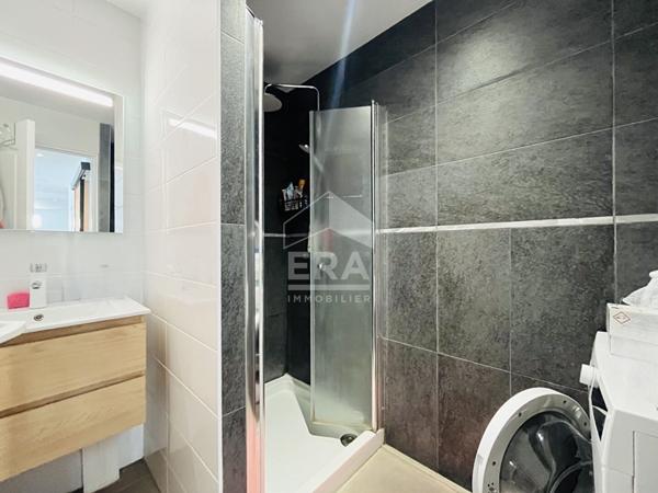 MAISON T3 A LOUER - BLOIS - LOUEE MEUBLEE, RENOVEE, TERRASSE ET BOX DE STOKAGE