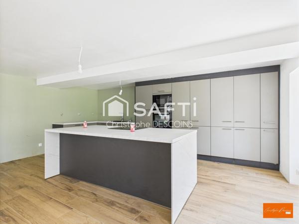 Ensemble de Longères et Dépendances à Parigné-sur-Braye