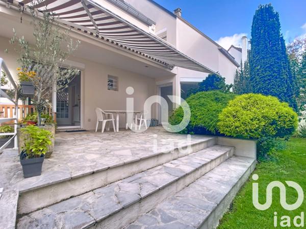 Maison à vendre 6 pièces 136 m² Saint-Maur-des-Fossés