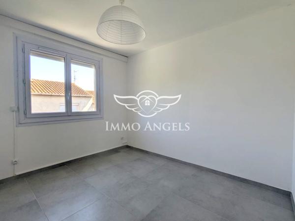 VILLA CONFORTABLE DANS UN QUARTIER RESIDENTIEL, AU CALME PROCHE CENTRE